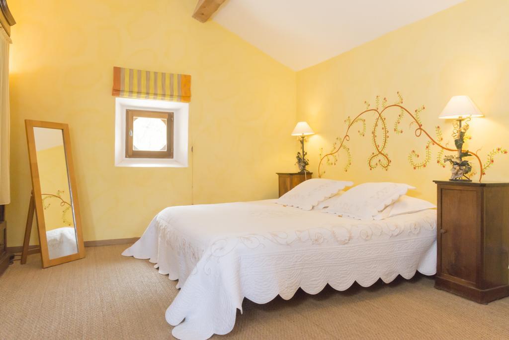 Mas Montluzia Bed & Breakfast Cascastel-des-Corbières Exterior photo