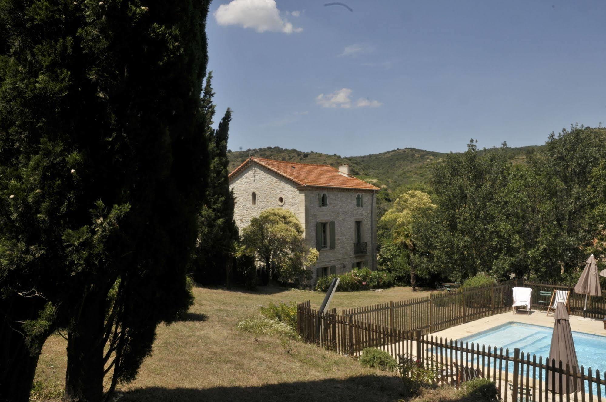 Mas Montluzia Bed & Breakfast Cascastel-des-Corbières Exterior photo